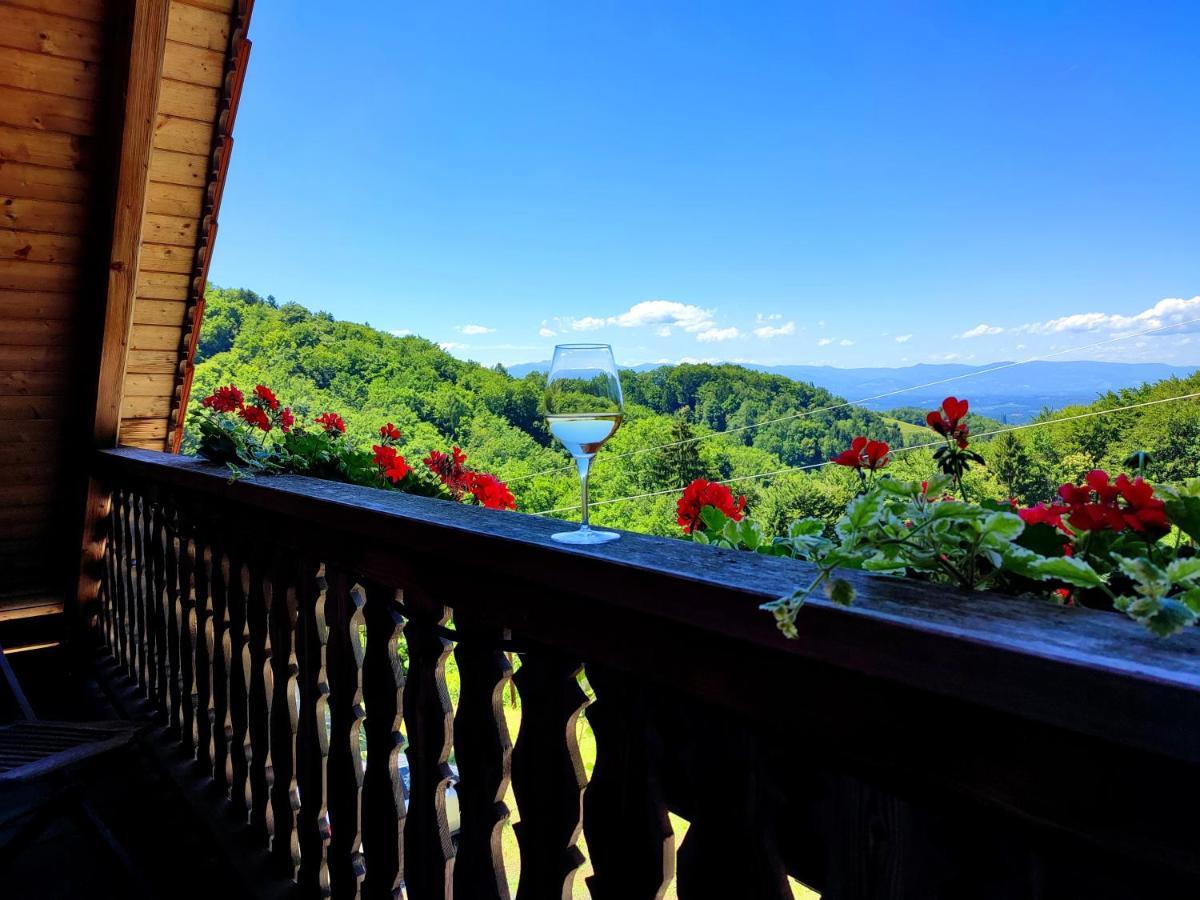 Weingut Winzerzimmer Rothschaedl ลอยช์ชาค ภายนอก รูปภาพ